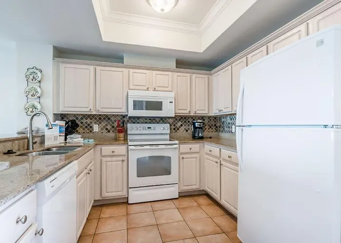 Apartment Crystal Shores West 1005 By Youngs Suncoast