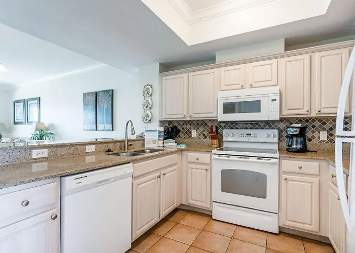 Apartment Crystal Shores West 1005 By Youngs Suncoast *
