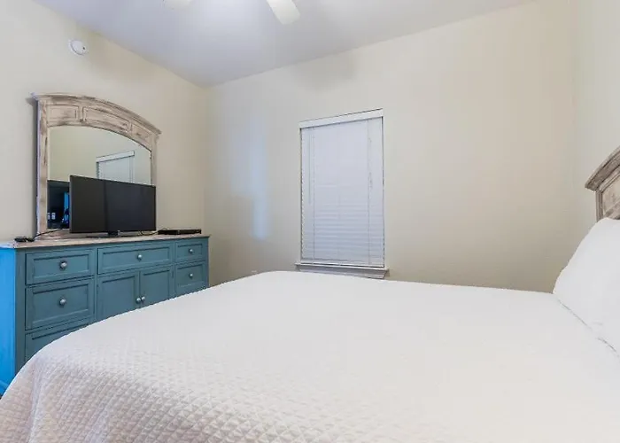 Crystal Shores West 1005 By Youngs Suncoast *
